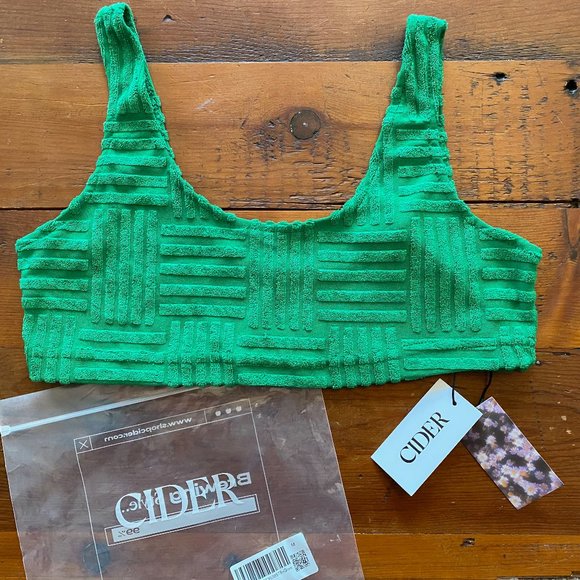 CIDER: Green Solid Terry Cropped Tank Top  Sz: MED NWT - Picture 1 of 3